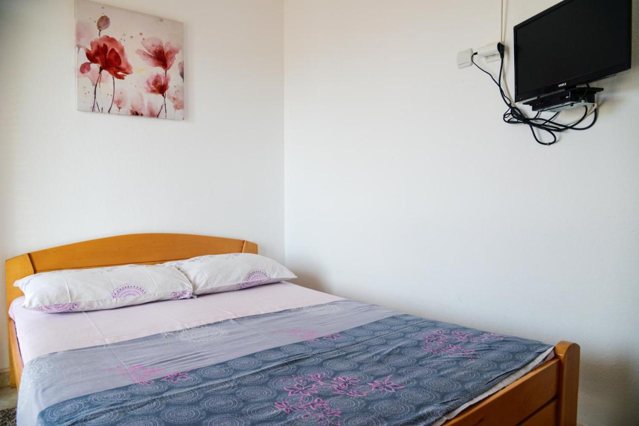 Guest House Ivana Tivat Bagian luar foto