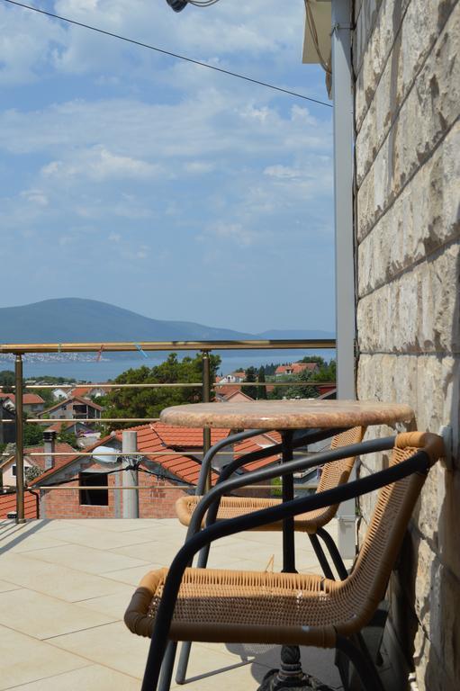 Guest House Ivana Tivat Bagian luar foto