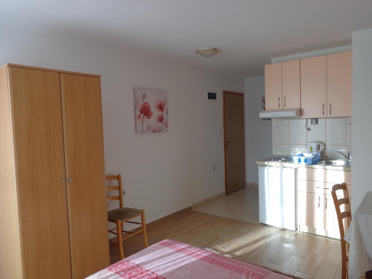 Guest House Ivana Tivat Bagian luar foto
